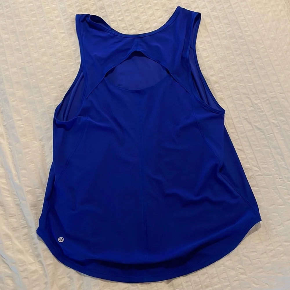 Lululemon Top - Picture 2 of 4